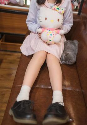 警花少妇白艳妮sm失禁_BD英语动漫在线观看