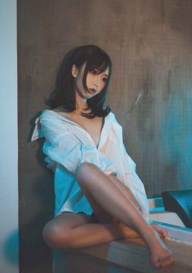 三年片在线观看免费观看大全动漫_高清超清免费观看